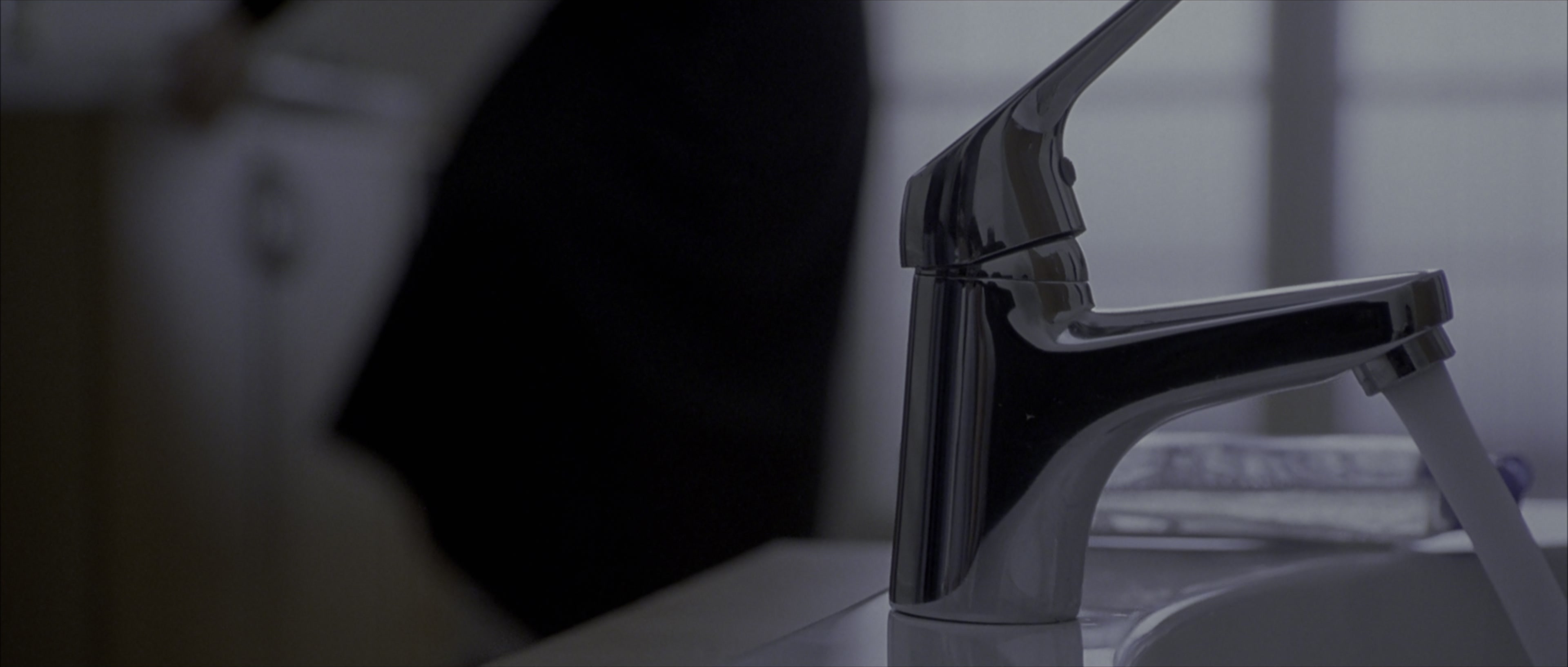 The Bourne Identity (2002), wide, 2.35:1 — film still