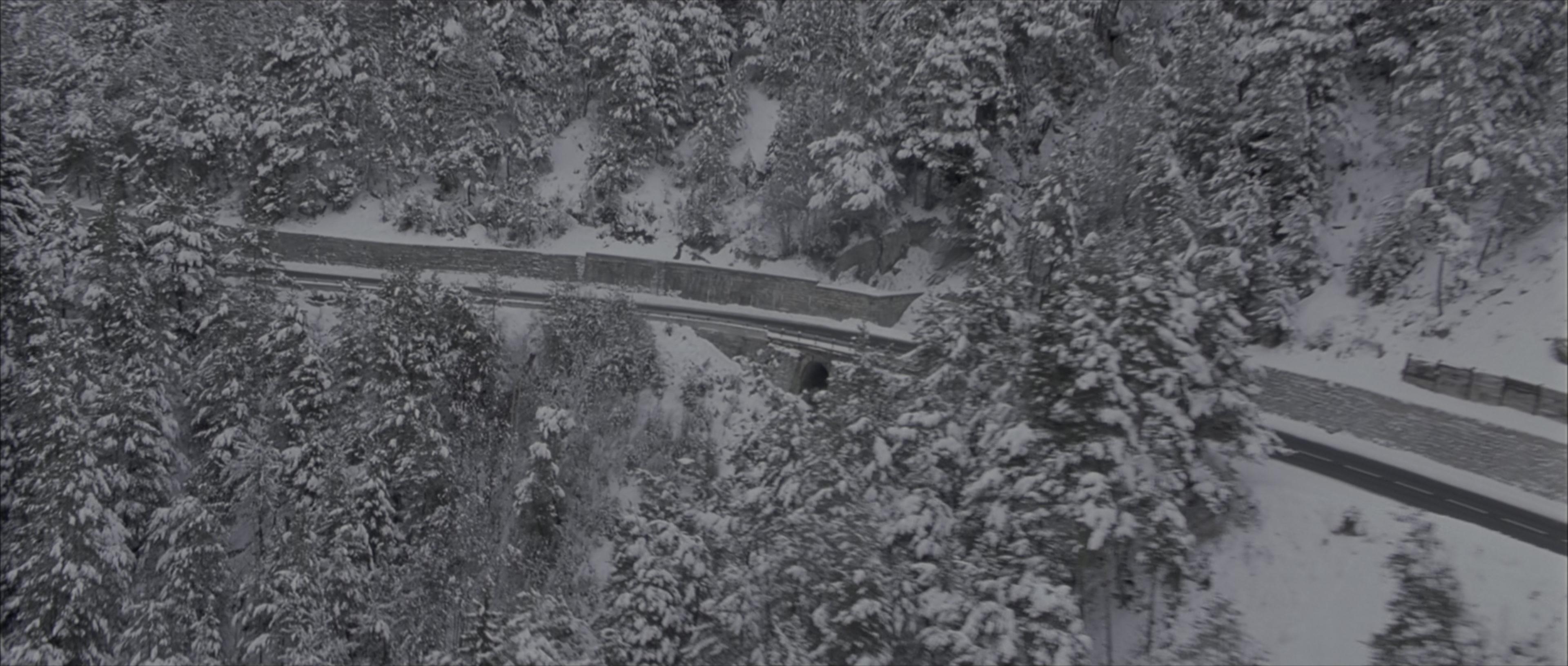 The Bourne Identity (2002), wide, 2.35:1 — film still