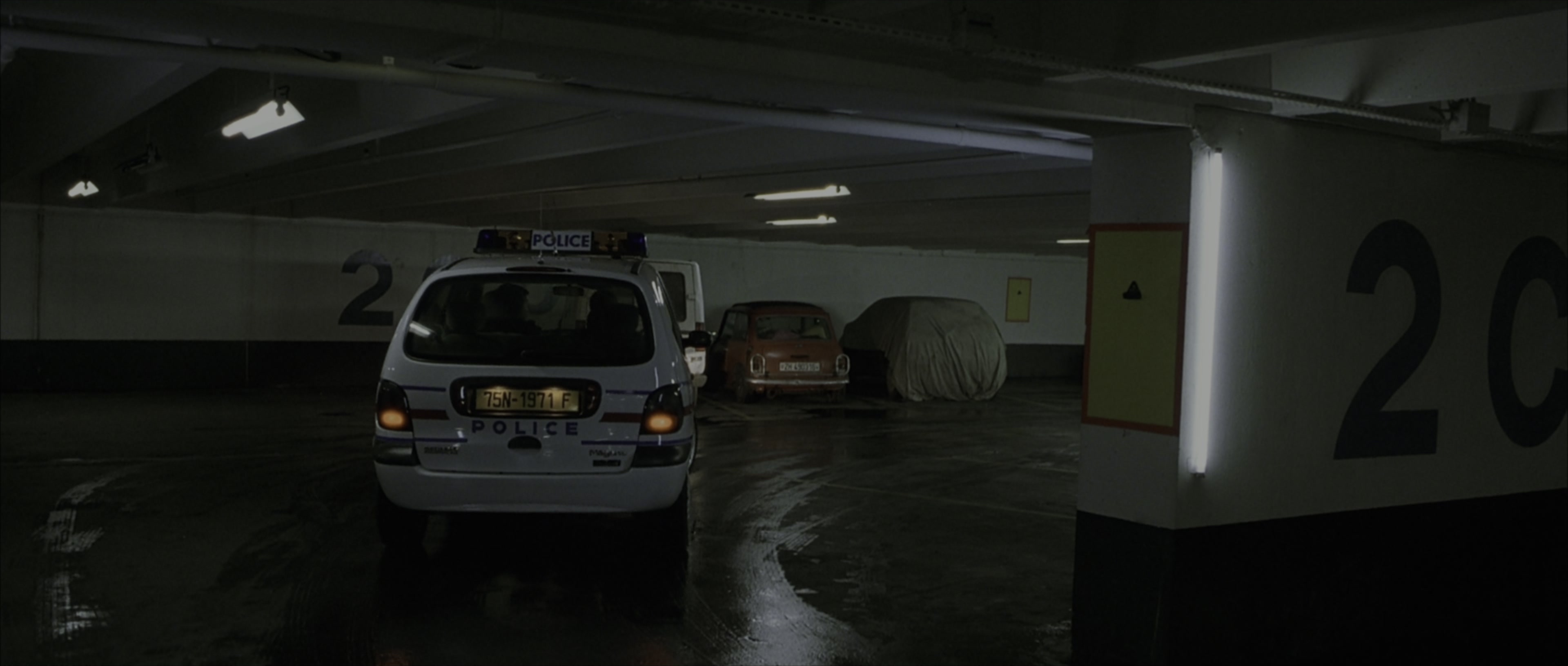 The Bourne Identity (2002), wide, 2.35:1 — film still