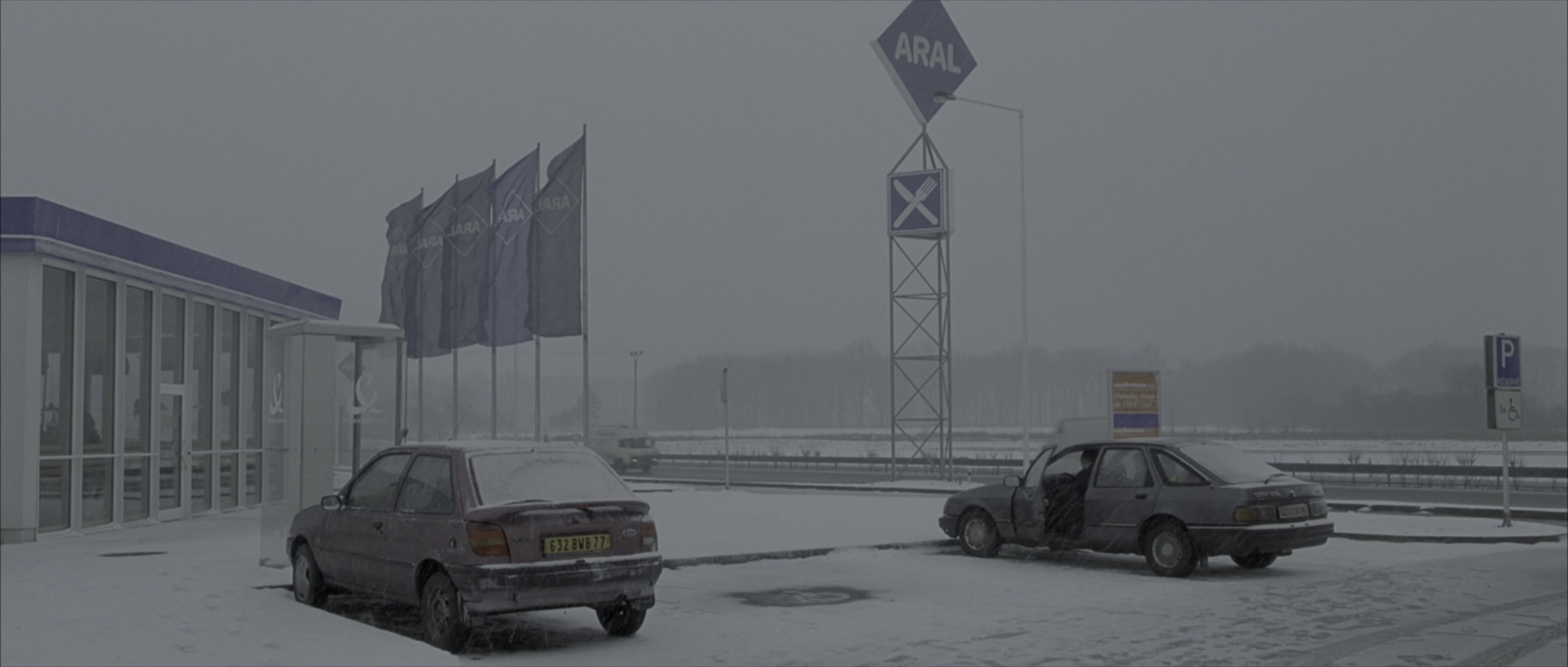 The Bourne Identity (2002), wide, 2.35:1 — film still