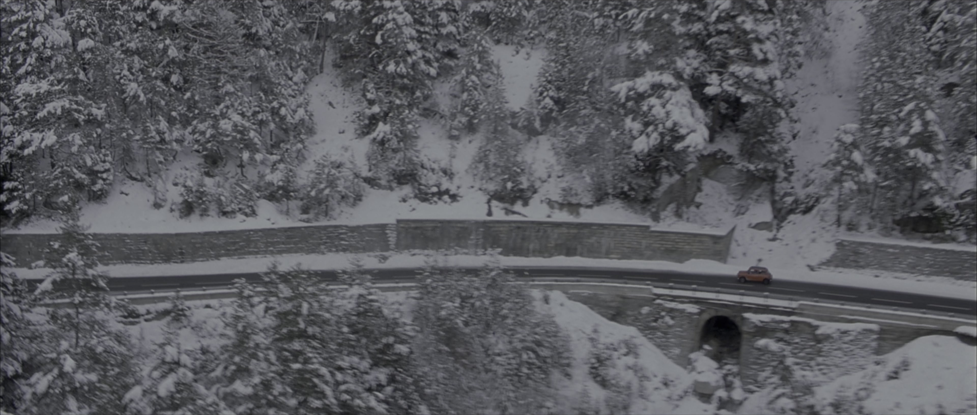 The Bourne Identity (2002), wide, 2.35:1 — film still