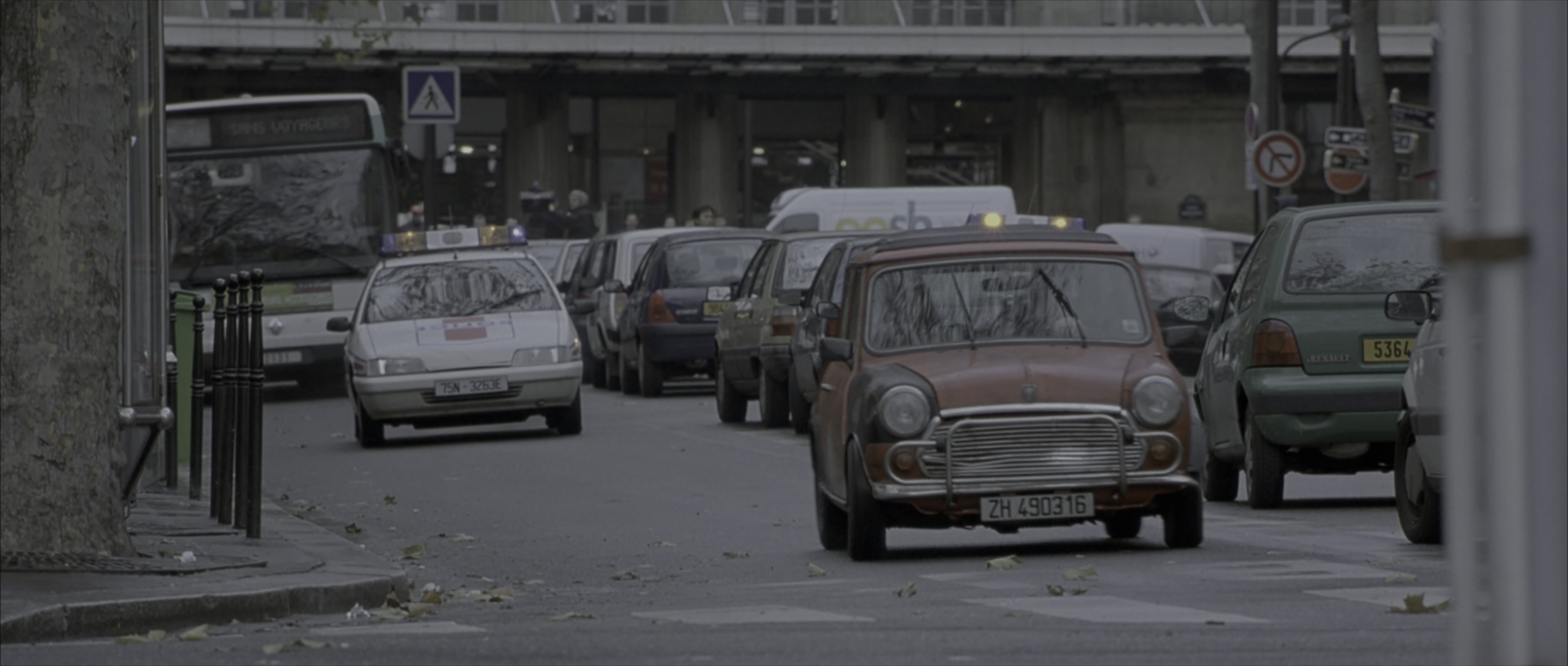 The Bourne Identity (2002), wide, 2.35:1 — film still