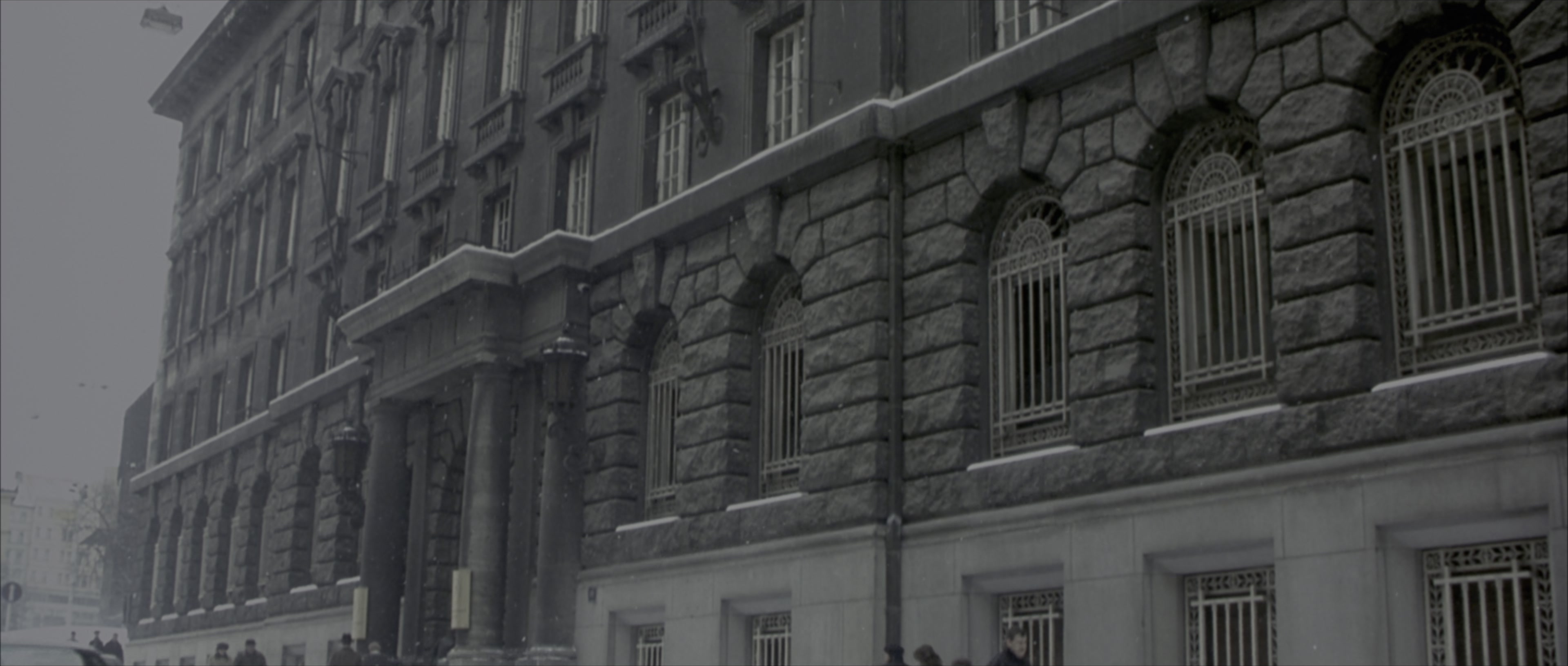 The Bourne Identity (2002), wide, 2.35:1 — film still