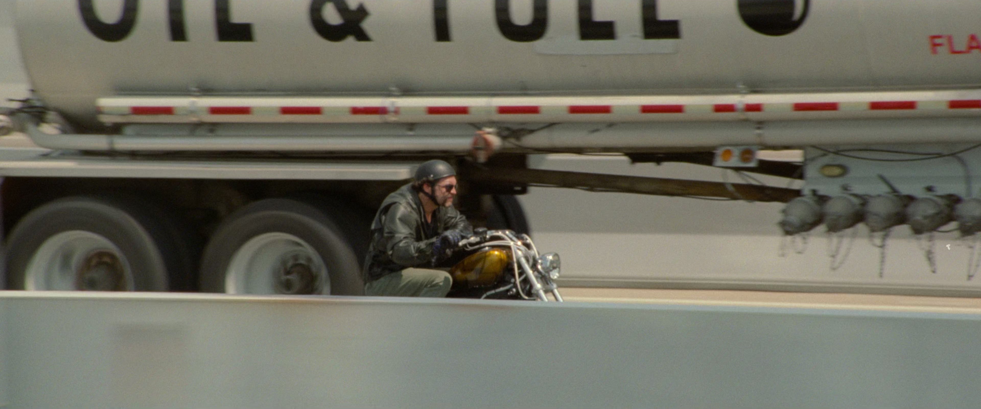 21 Jump Street (2012), wide, 2.40:1 — film still