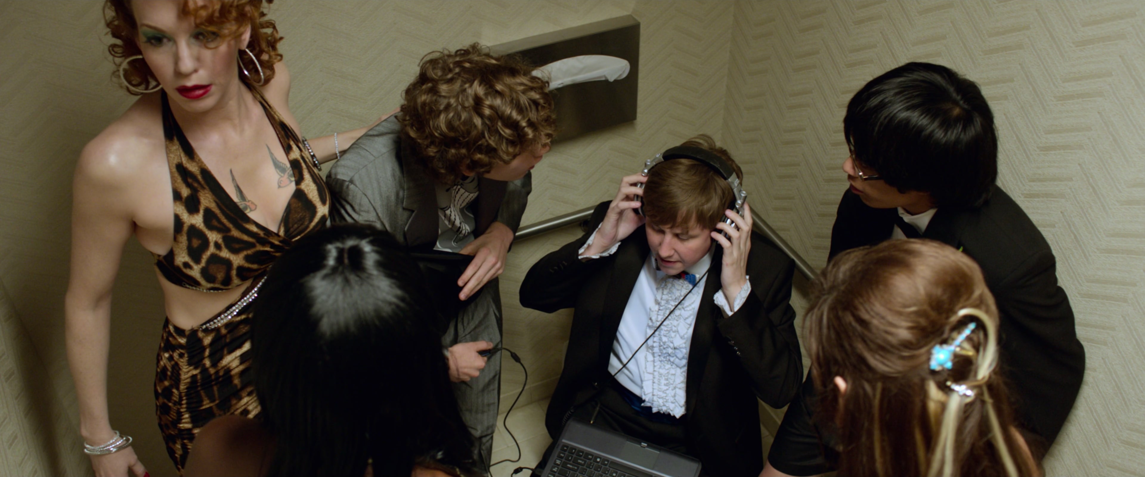 21 Jump Street (2012), wide, 2.40:1 — film still