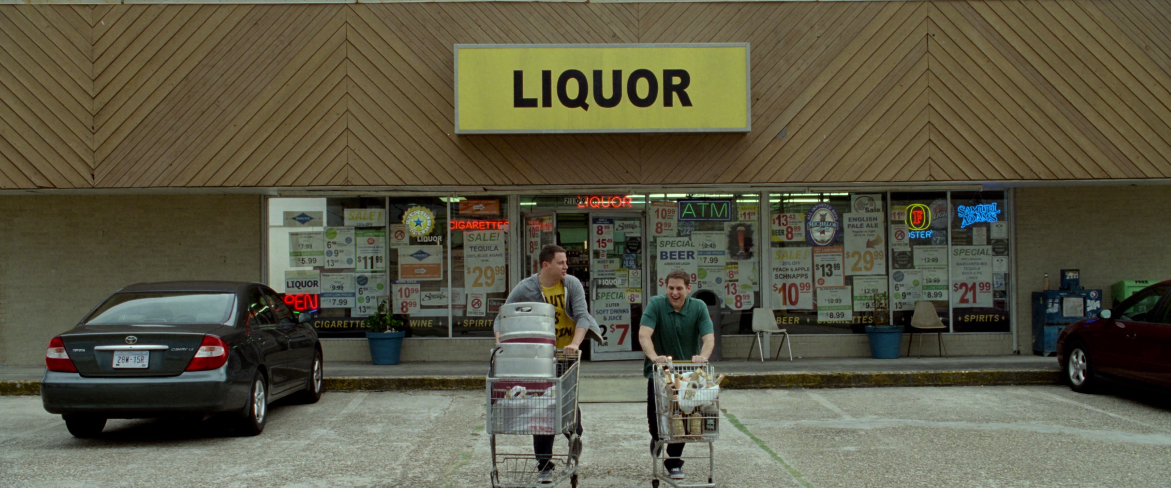 21 Jump Street (2012), wide, 2.40:1 — film still