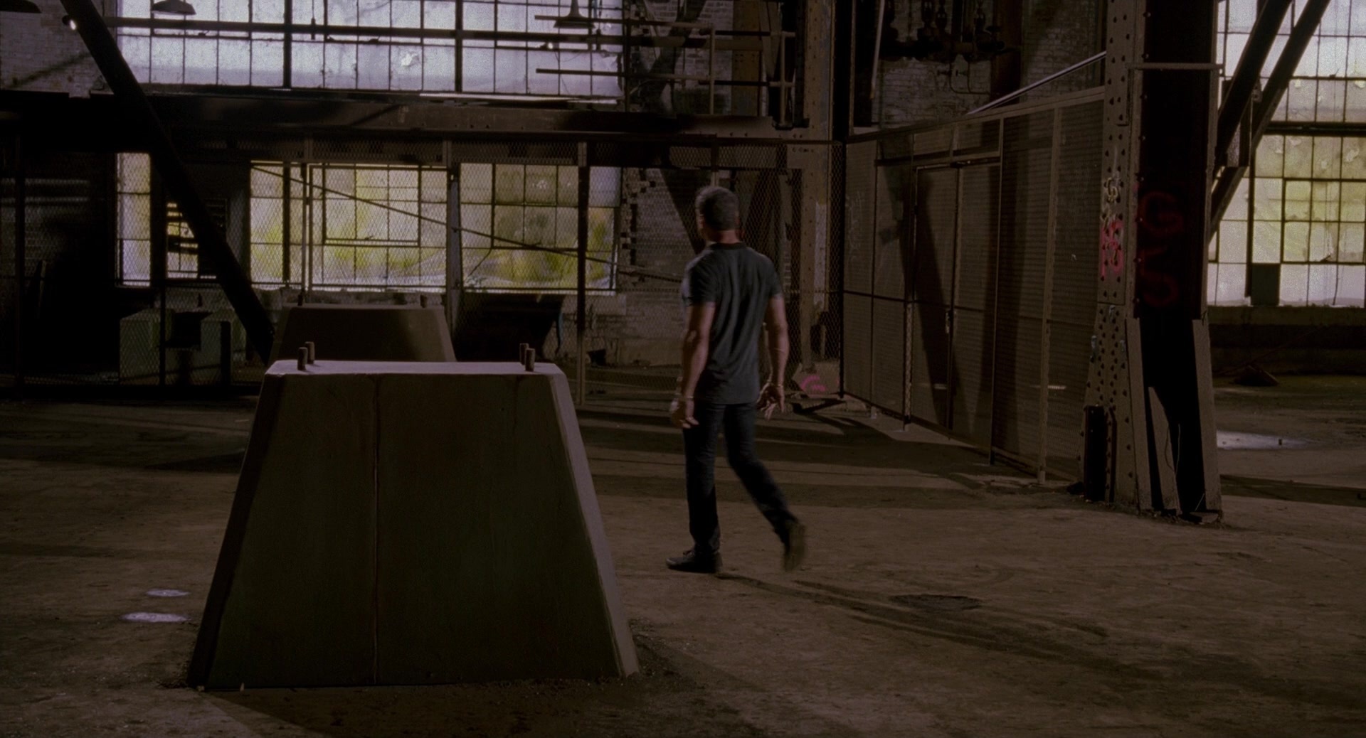 Bullet to the Head (2012), wide, 1.85:1 — film still
