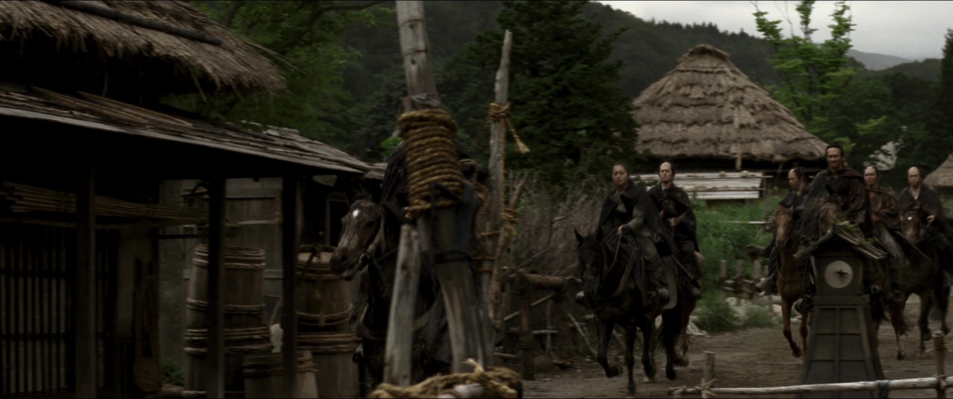 Jusan-nin no shikaku (2010), wide, 2.39:1 — film still