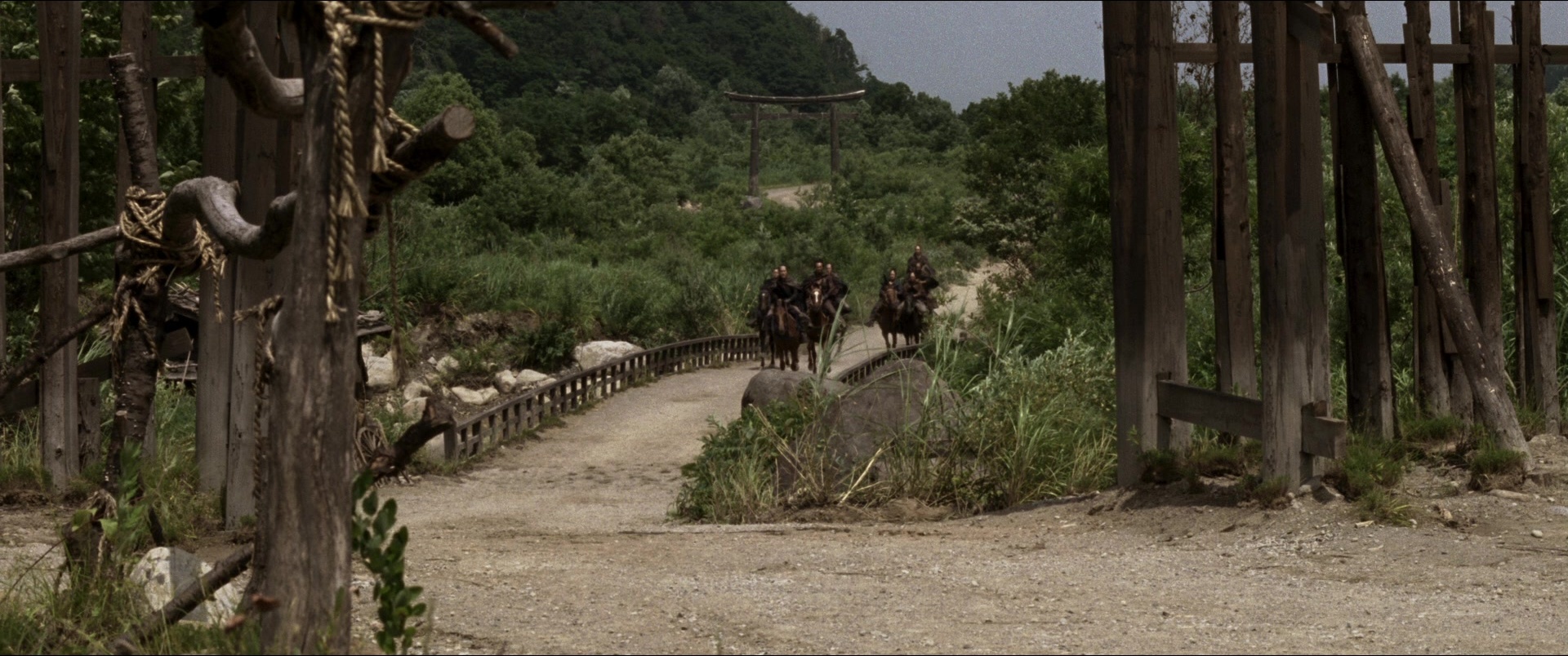 Jusan-nin no shikaku (2010), wide, 2.39:1 — film still
