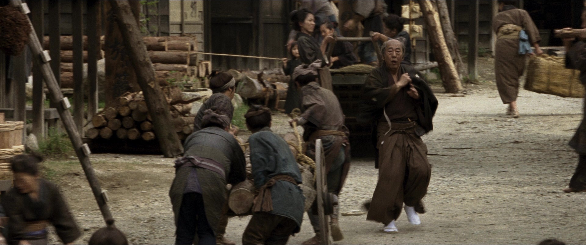 Jusan-nin no shikaku (2010), wide, 2.39:1 — film still
