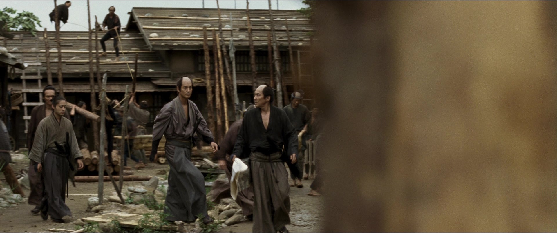 Jusan-nin no shikaku (2010), wide, 2.39:1 — film still