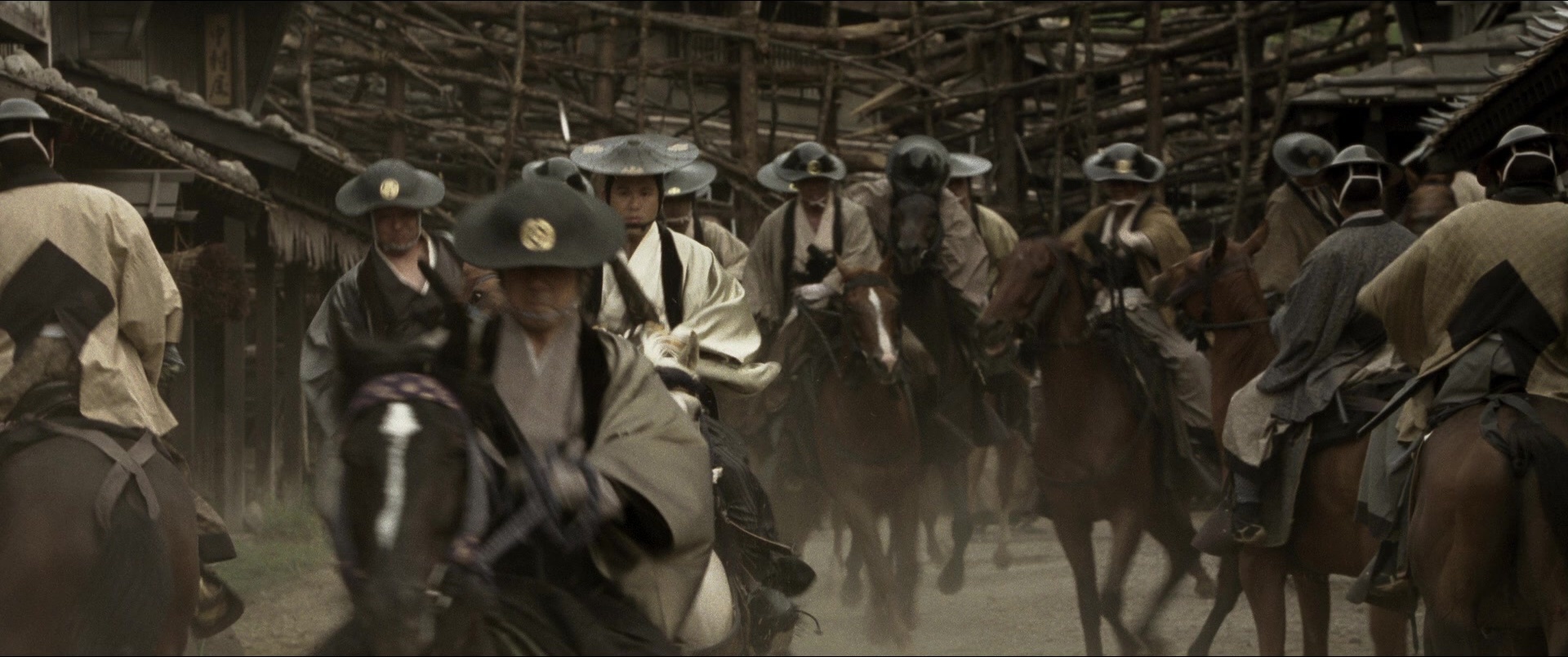 Jusan-nin no shikaku (2010), wide, 2.39:1 — film still