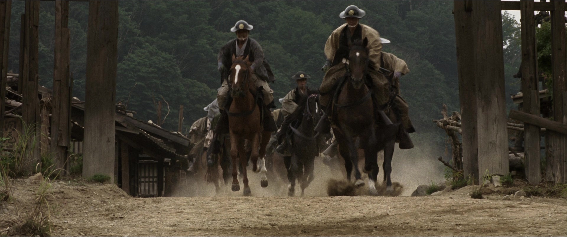 Jusan-nin no shikaku (2010), wide, 2.39:1 — film still