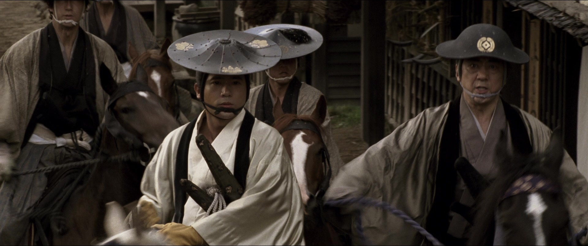 Jusan-nin no shikaku (2010), wide, 2.39:1 — film still