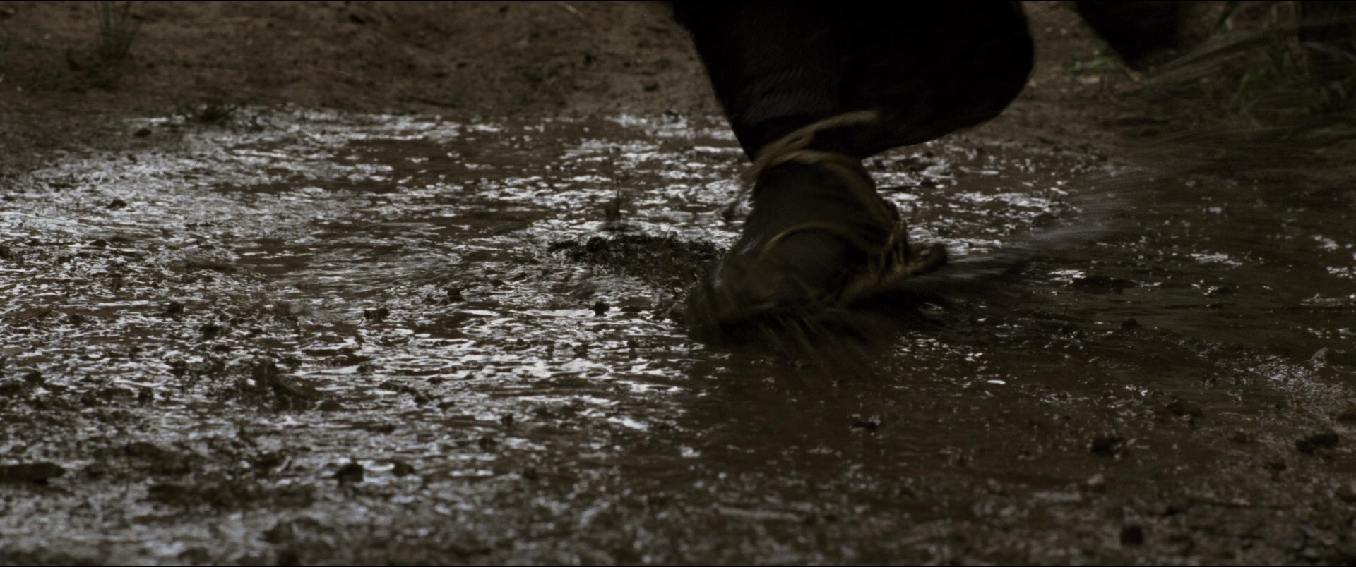 Jusan-nin no shikaku (2010), unknown, 2.39:1 — film still