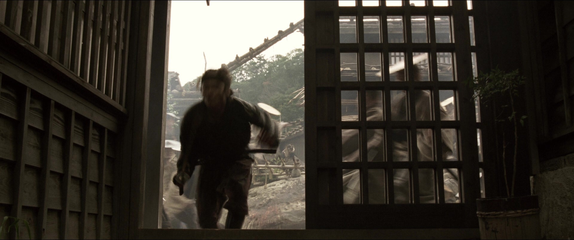 Jusan-nin no shikaku (2010), wide, 2.39:1 — film still