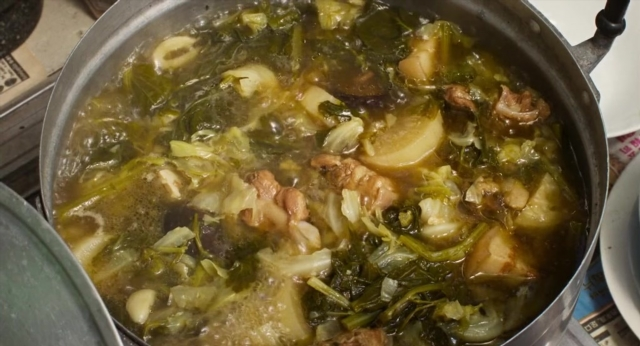 Frame from Lahn Mah — green vegetables