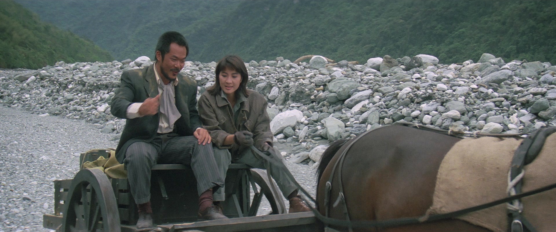Zhong hua zhan shi (1987), wide, 2.39:1 — film still