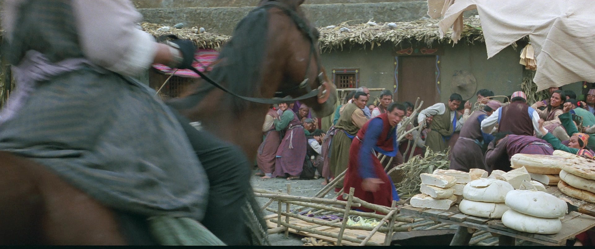 Zhong hua zhan shi (1987), wide, 2.39:1 — film still