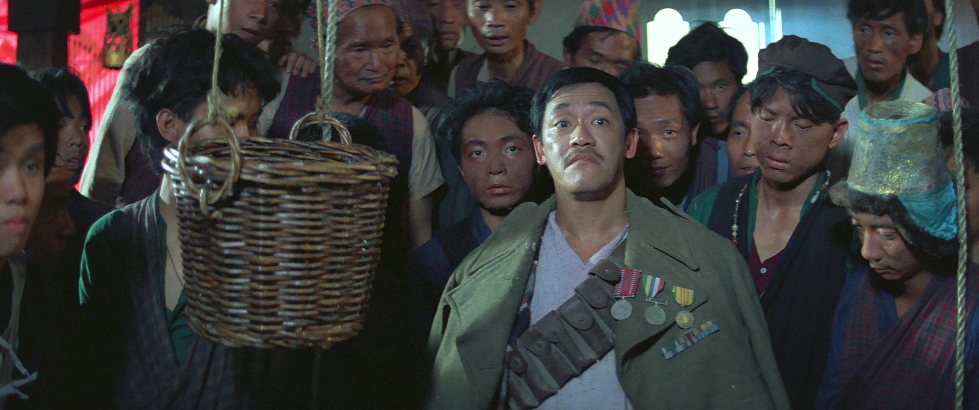 Zhong hua zhan shi (1987), wide, 2.39:1 — film still