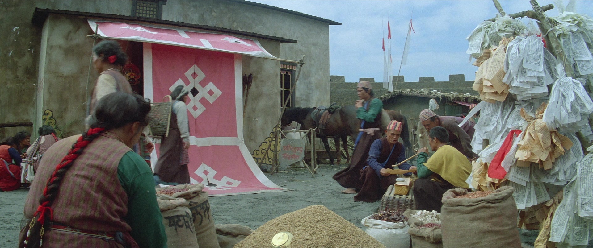 Zhong hua zhan shi (1987), wide, 2.39:1 — film still