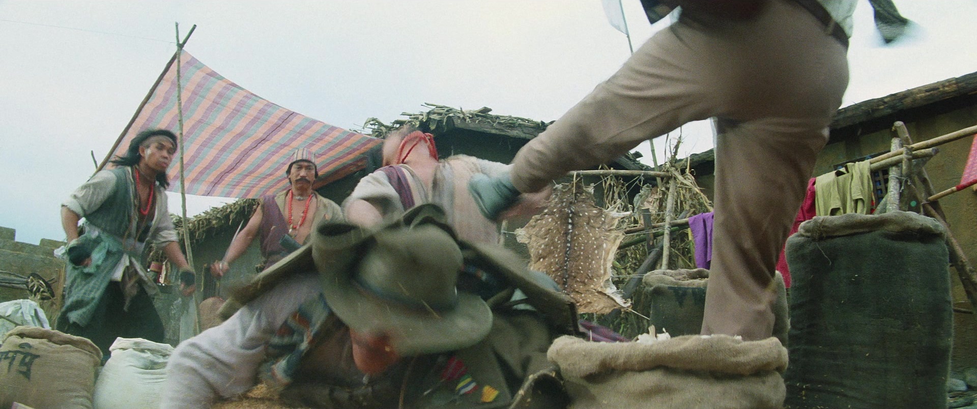 Zhong hua zhan shi (1987), wide, 2.39:1 — film still
