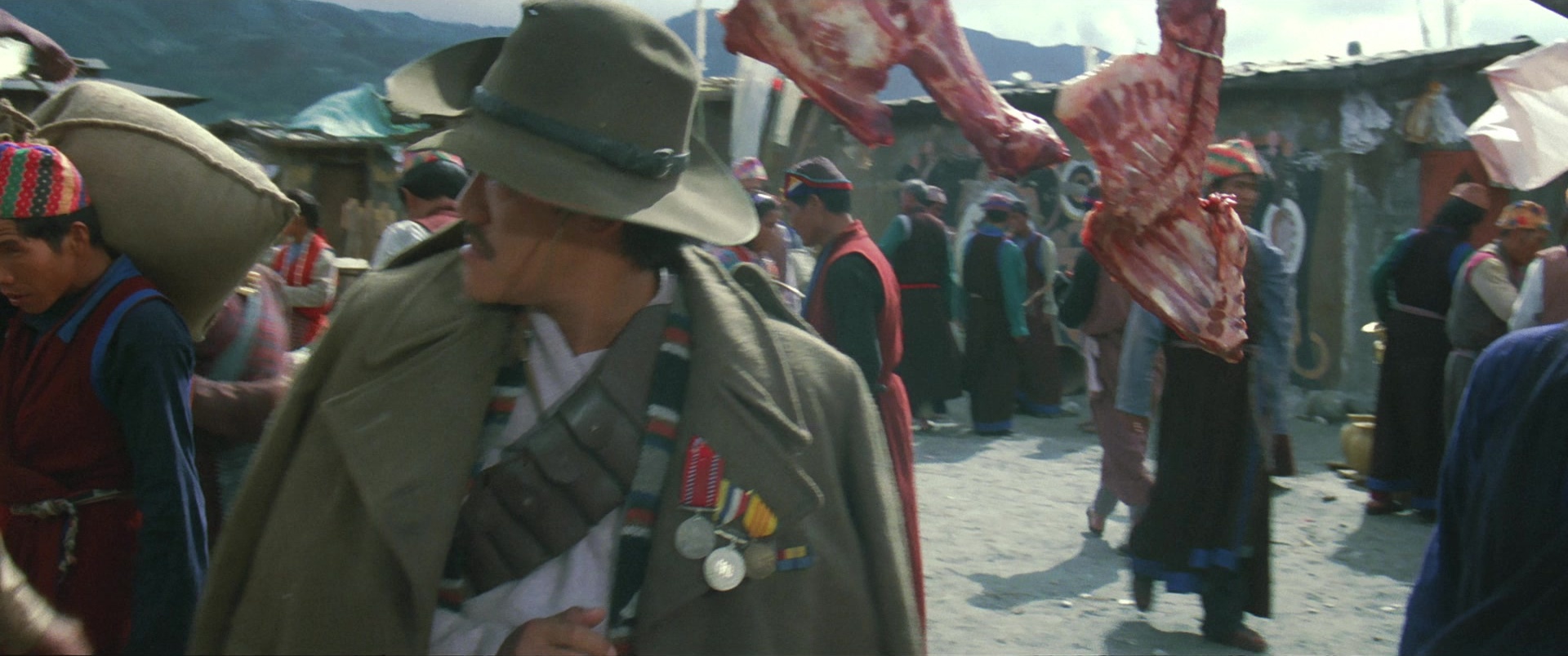 Zhong hua zhan shi (1987), wide, 2.39:1 — film still