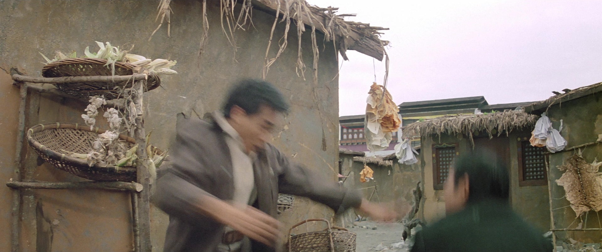 Zhong hua zhan shi (1987), wide, 2.39:1 — film still