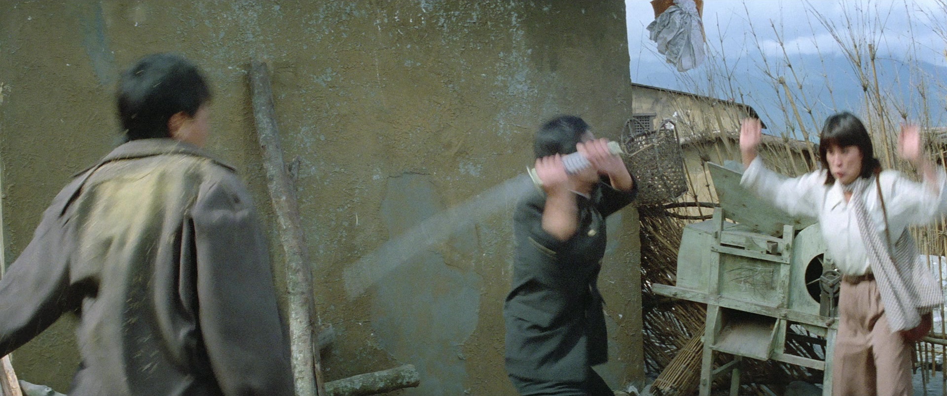 Zhong hua zhan shi (1987), wide, 2.39:1 — film still