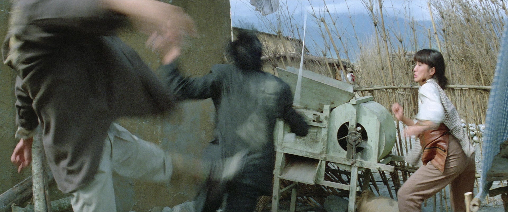 Zhong hua zhan shi (1987), wide, 2.39:1 — film still