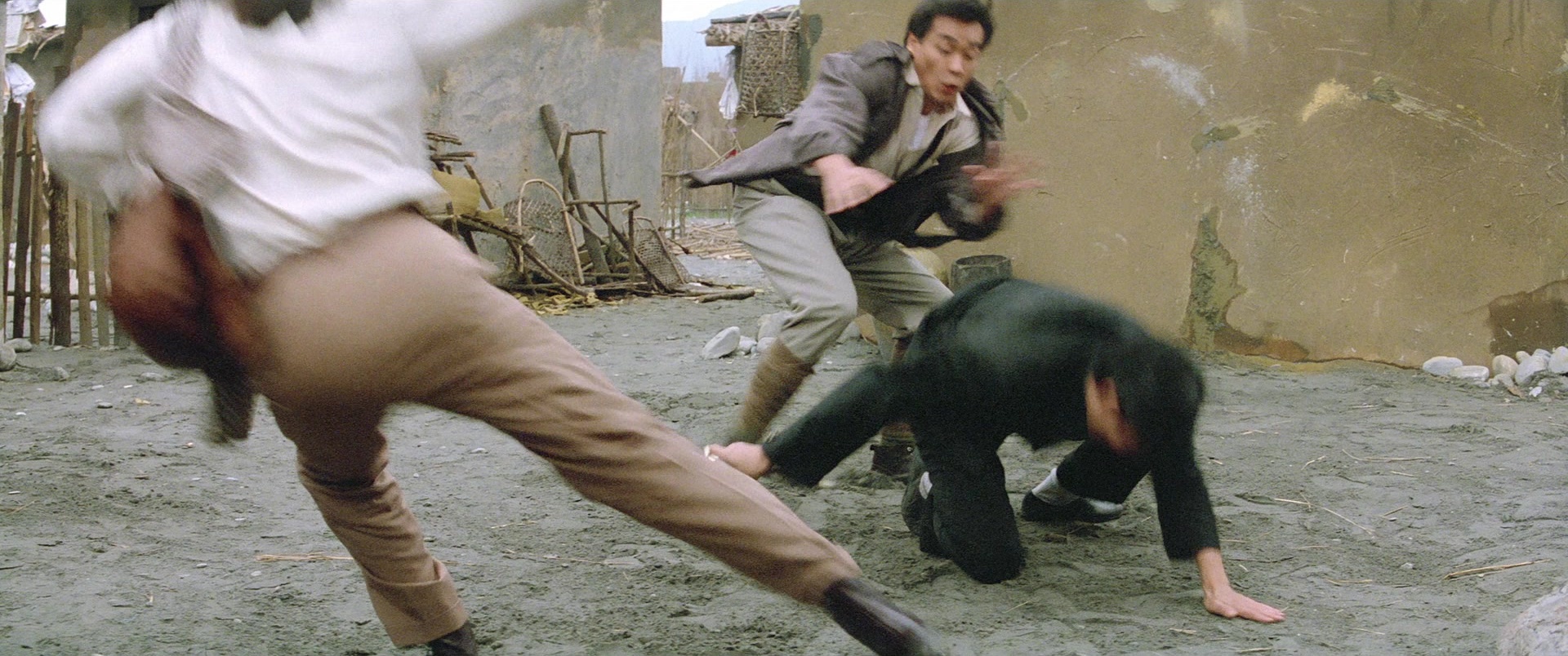 Zhong hua zhan shi (1987), wide, 2.39:1 — film still