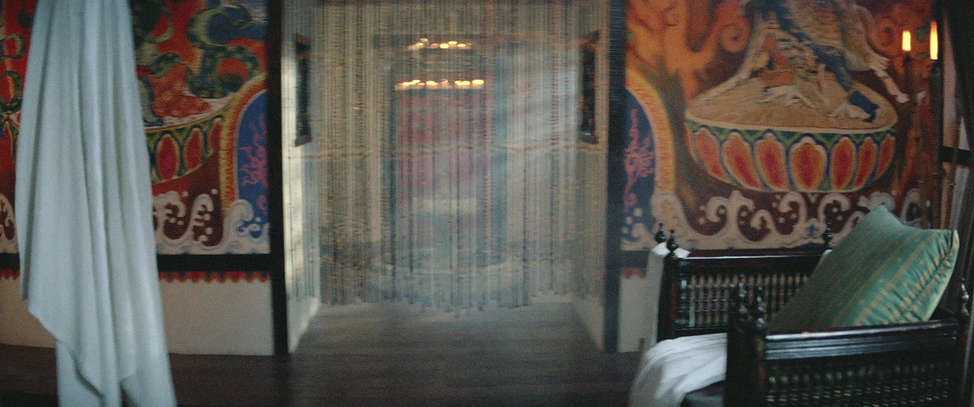 Zhong hua zhan shi (1987), wide, 2.39:1 — film still