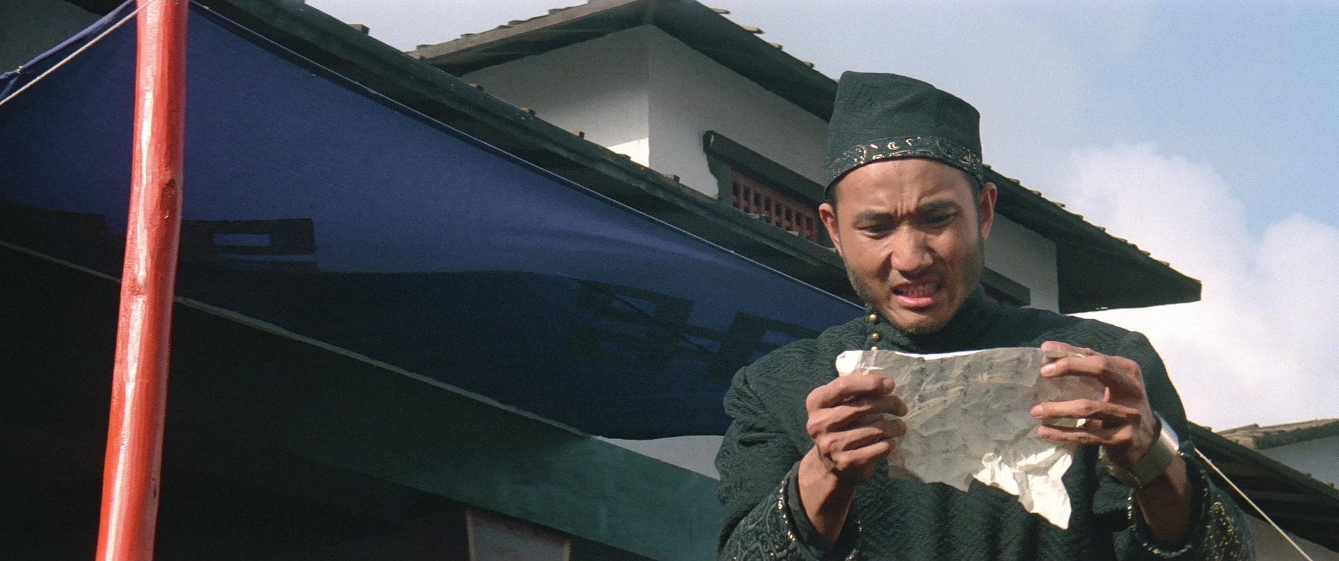 Zhong hua zhan shi (1987), wide, 2.39:1 — film still