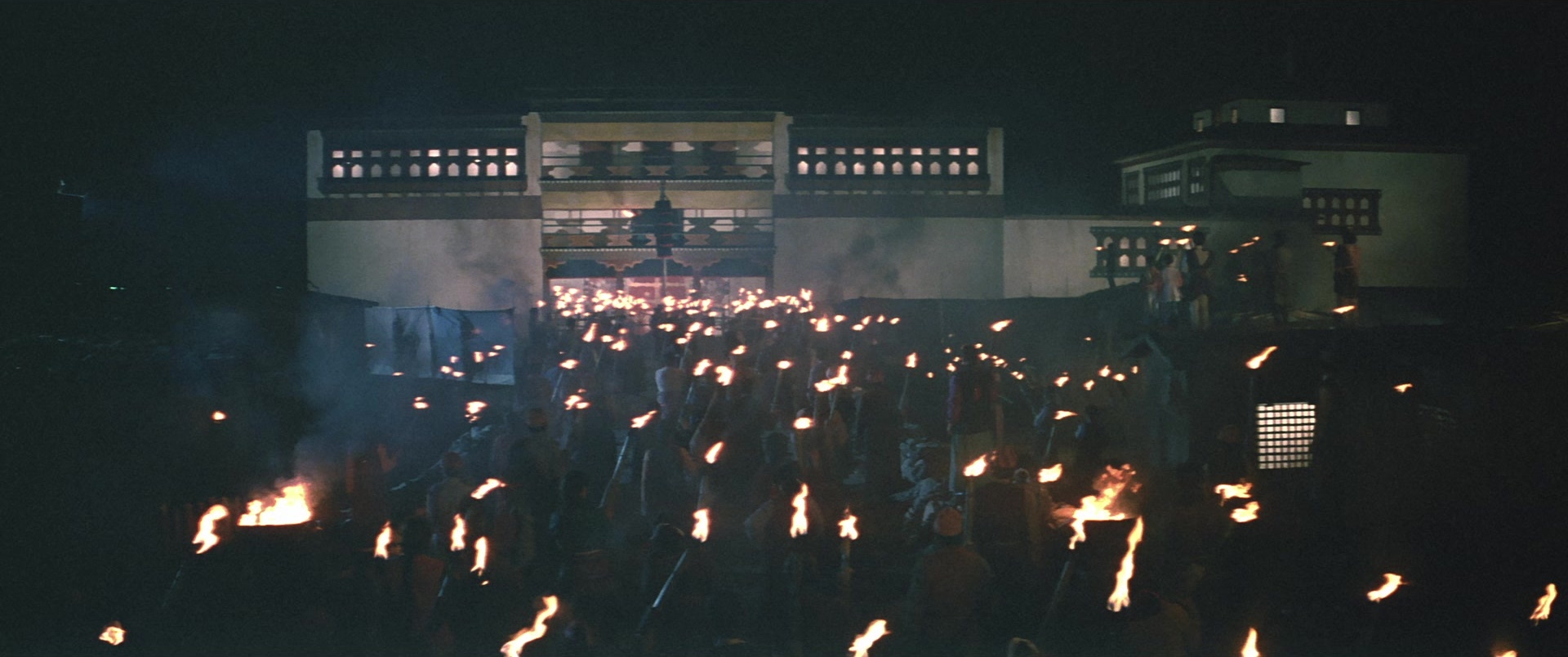 Zhong hua zhan shi (1987), wide, 2.39:1 — film still