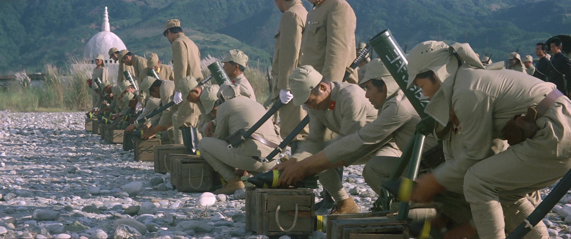 Zhong hua zhan shi (1987), wide, 2.39:1 — film still