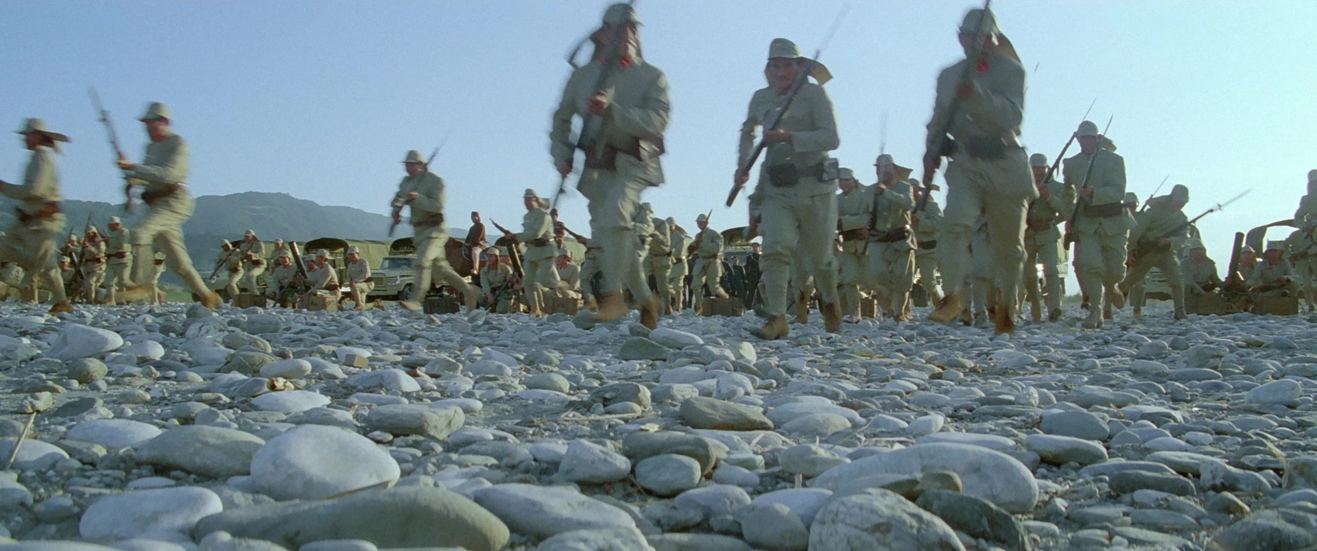 Zhong hua zhan shi (1987), wide, 2.39:1 — film still