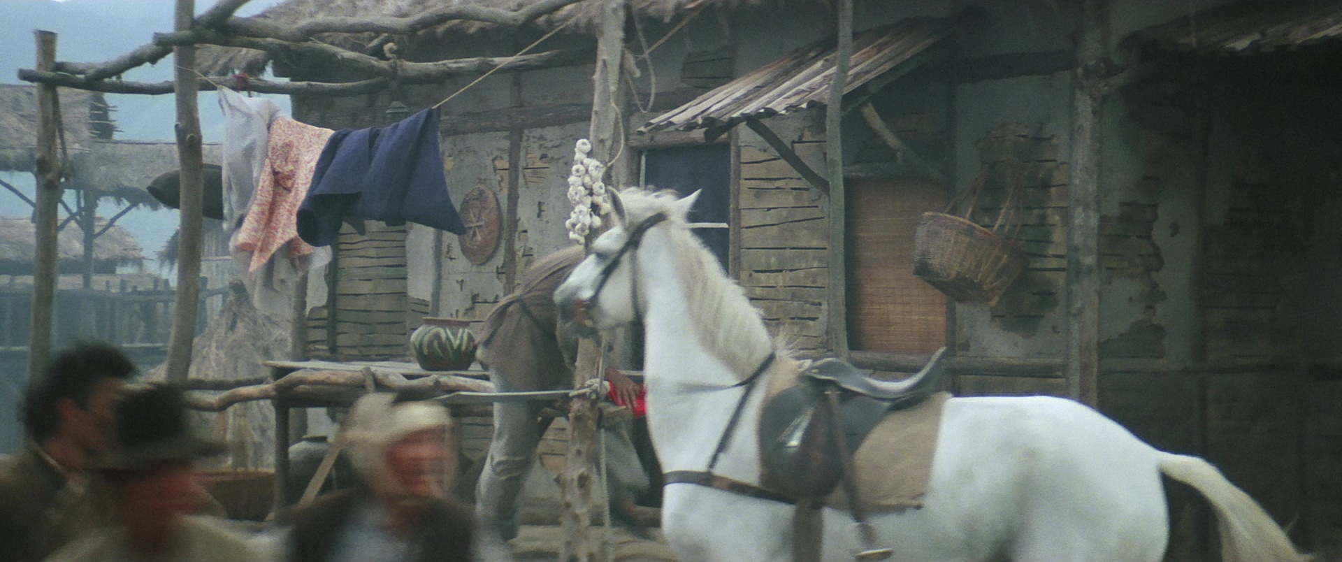 Zhong hua zhan shi (1987), wide, 2.39:1 — film still