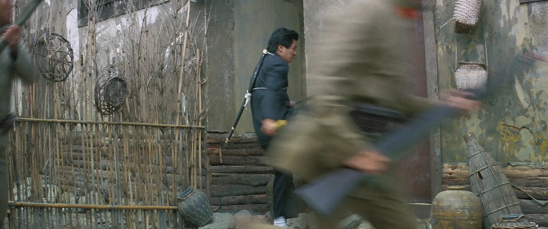 Zhong hua zhan shi (1987), wide, 2.39:1 — film still