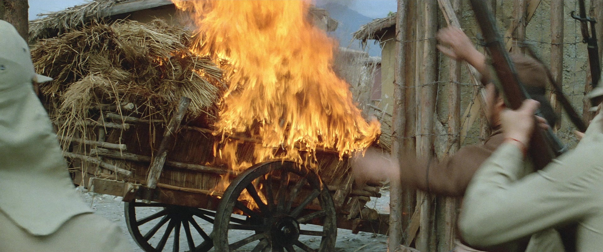 Zhong hua zhan shi (1987), wide, 2.39:1 — film still