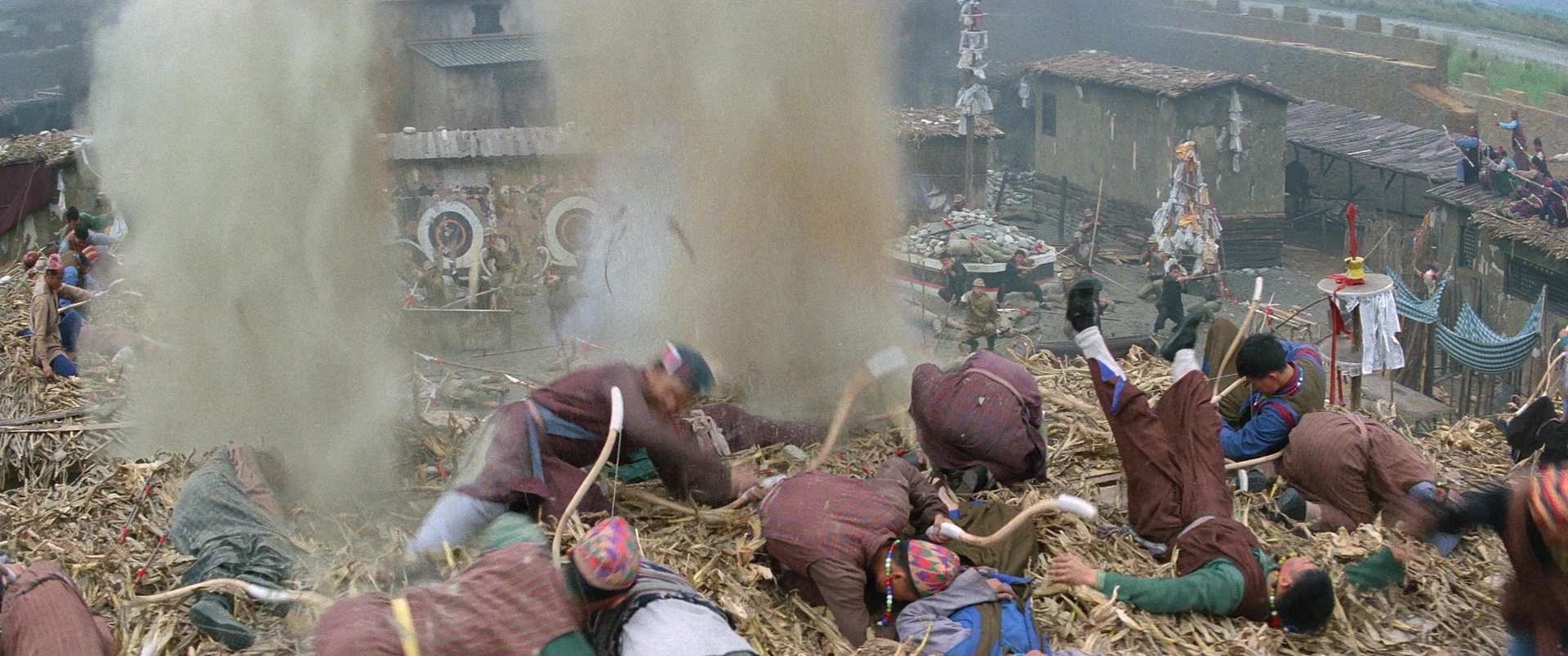 Zhong hua zhan shi (1987), wide, 2.39:1 — film still