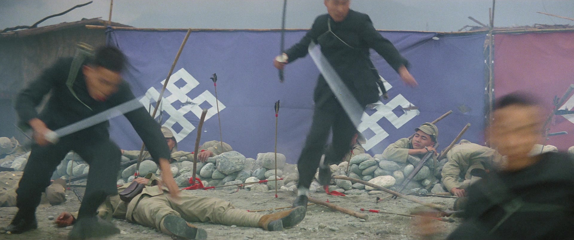 Zhong hua zhan shi (1987), wide, 2.39:1 — film still