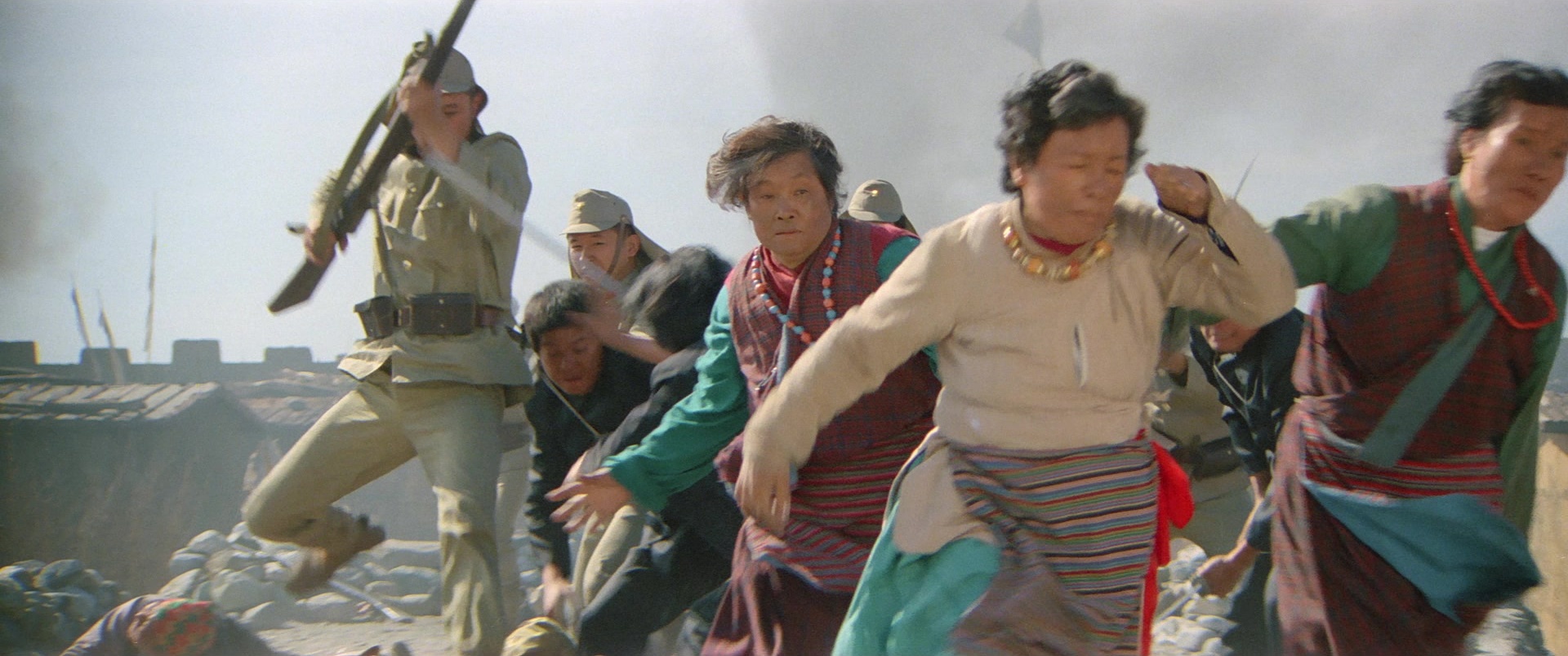 Zhong hua zhan shi (1987), wide, 2.39:1 — film still