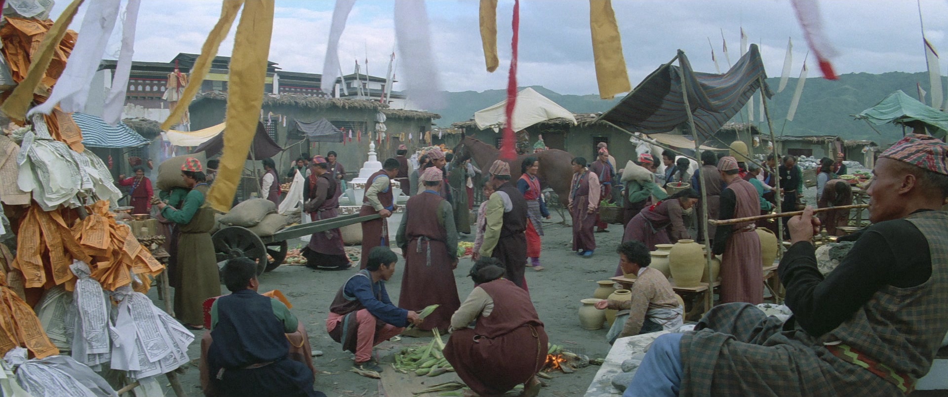 Zhong hua zhan shi (1987), wide, 2.39:1 — film still