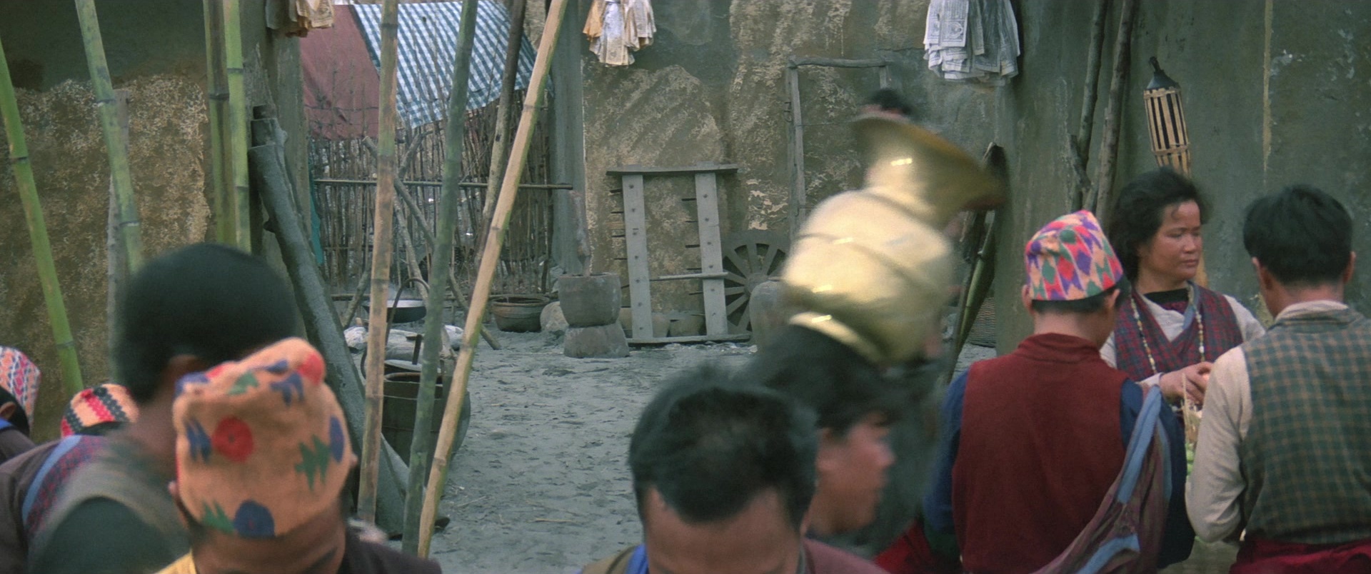 Zhong hua zhan shi (1987), wide, 2.39:1 — film still