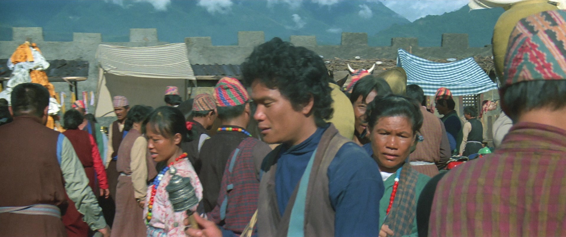 Zhong hua zhan shi (1987), wide, 2.39:1 — film still