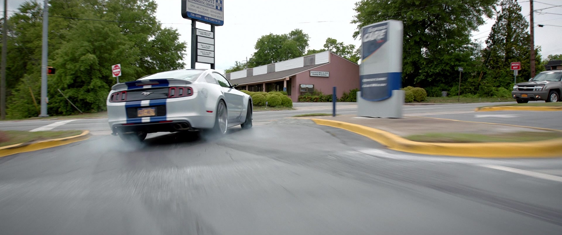 Need for Speed (2014), wide, 2.39:1 — film still