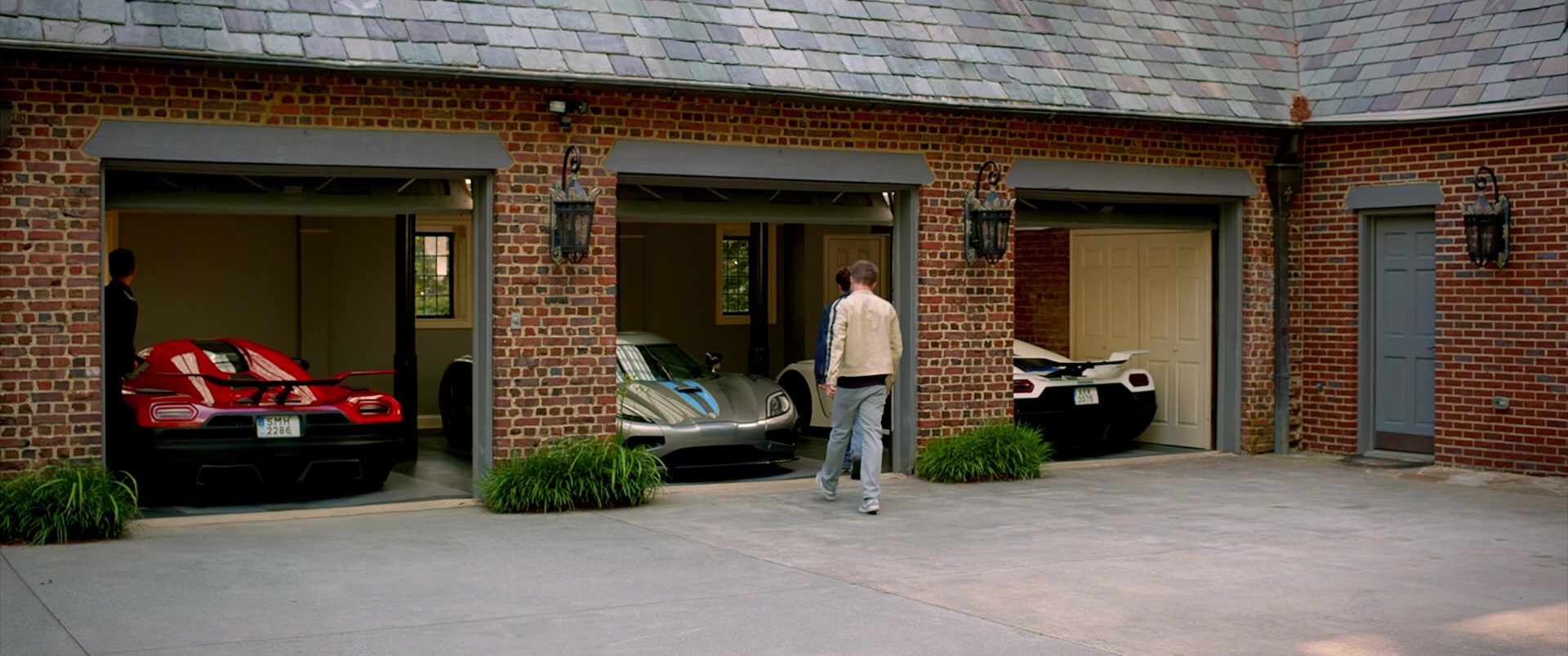 Need for Speed (2014), wide, 2.39:1 — film still