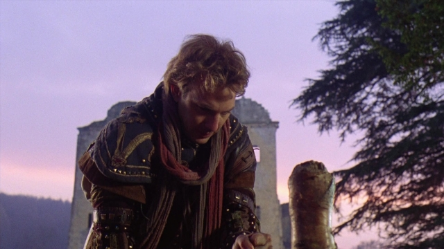 Wide shot frame from Robin Hood: Prince of Thieves — people, action, show