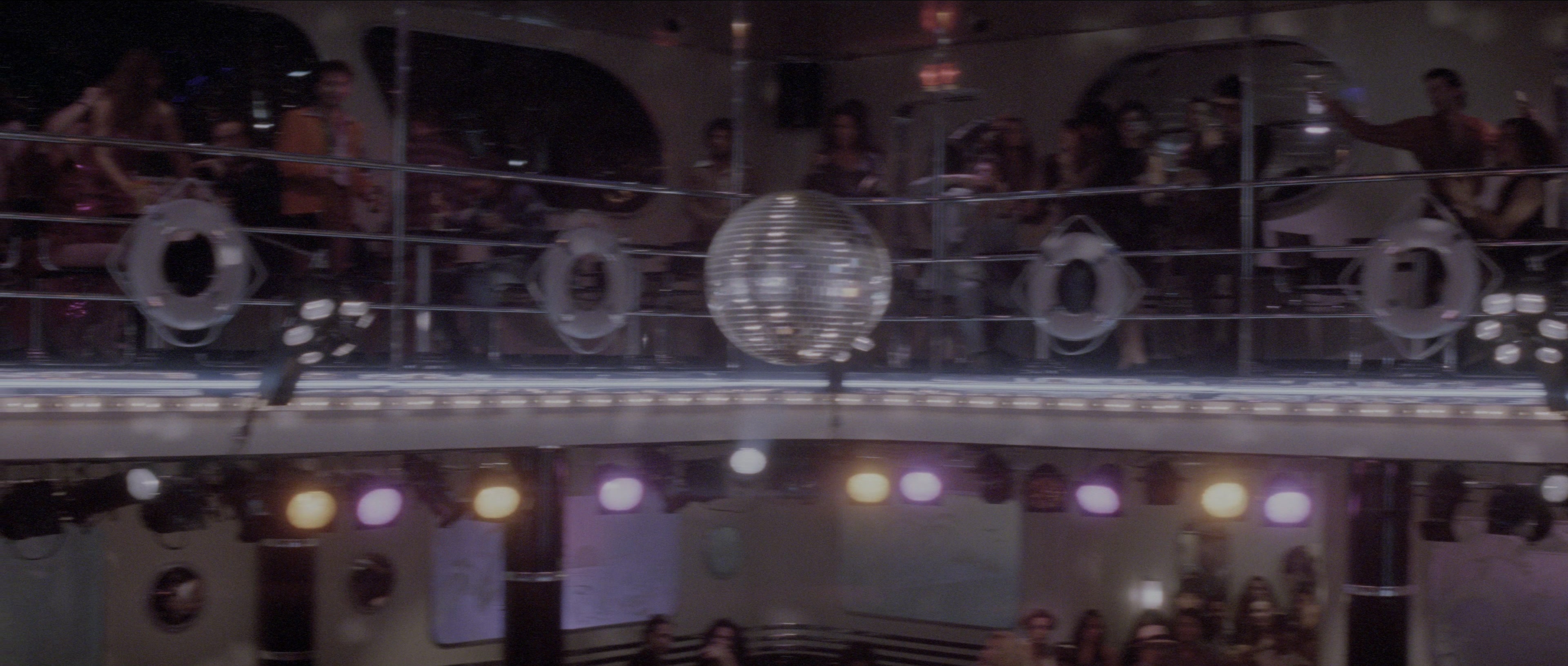 Carlito's Way (1993), wide, 2.35:1 — film still