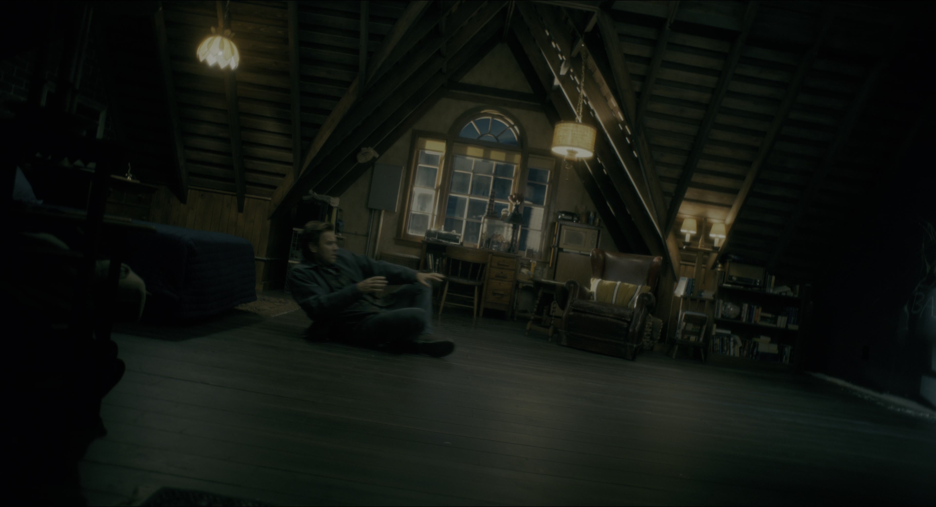 Doctor Sleep (2019), wide, 1.85:1 — film still